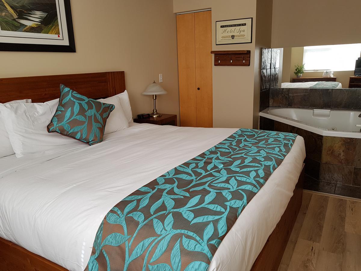 Sunset Resorts Canmore And Spa Zewnętrze zdjęcie