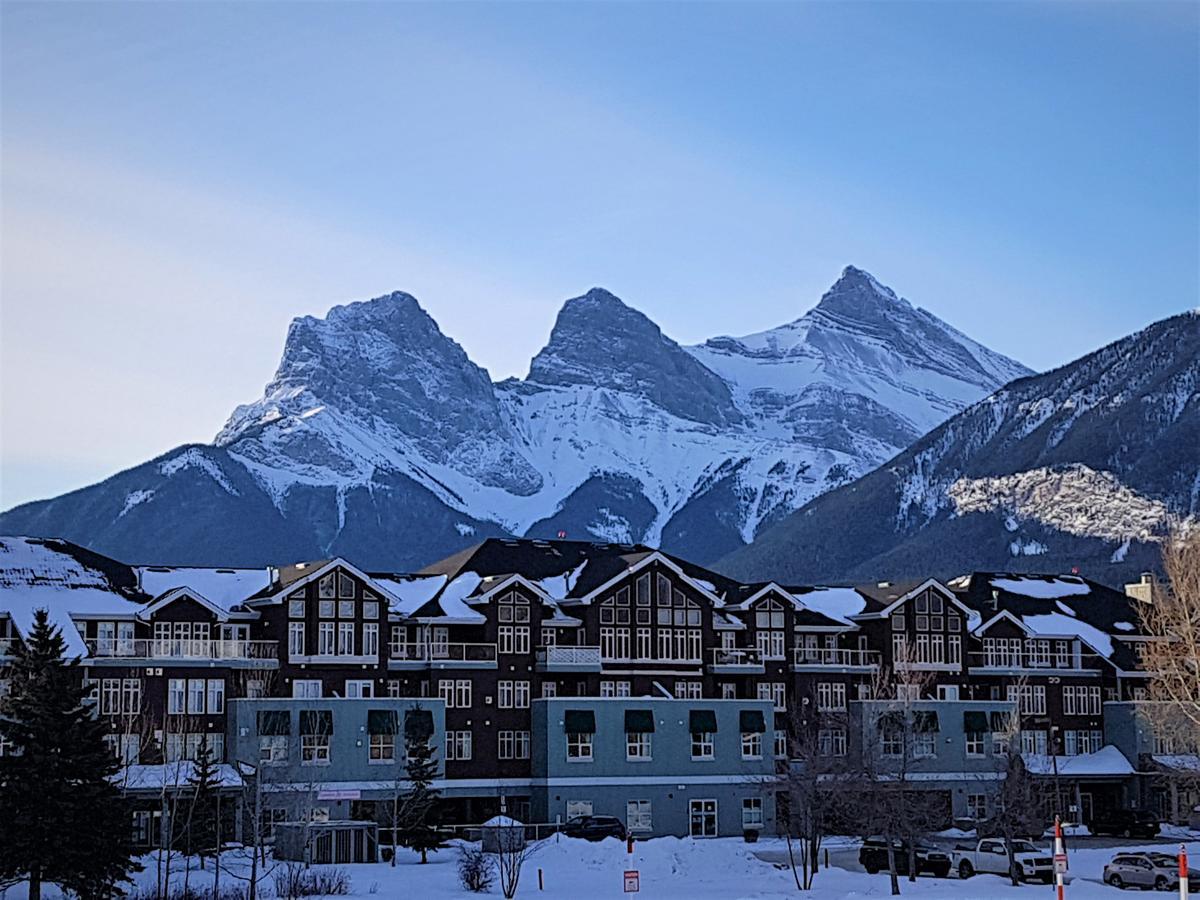 Sunset Resorts Canmore And Spa Zewnętrze zdjęcie