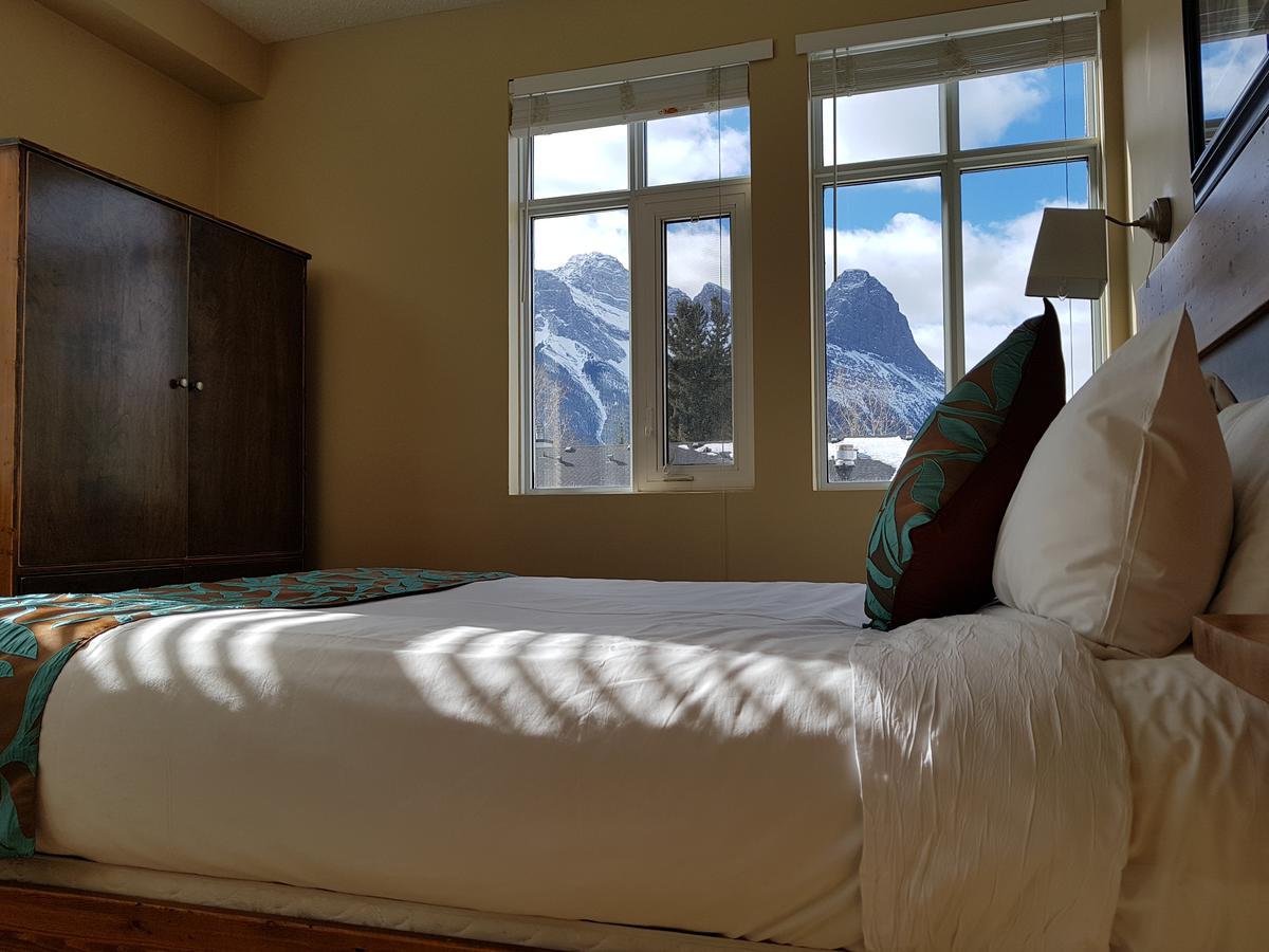 Sunset Resorts Canmore And Spa Zewnętrze zdjęcie