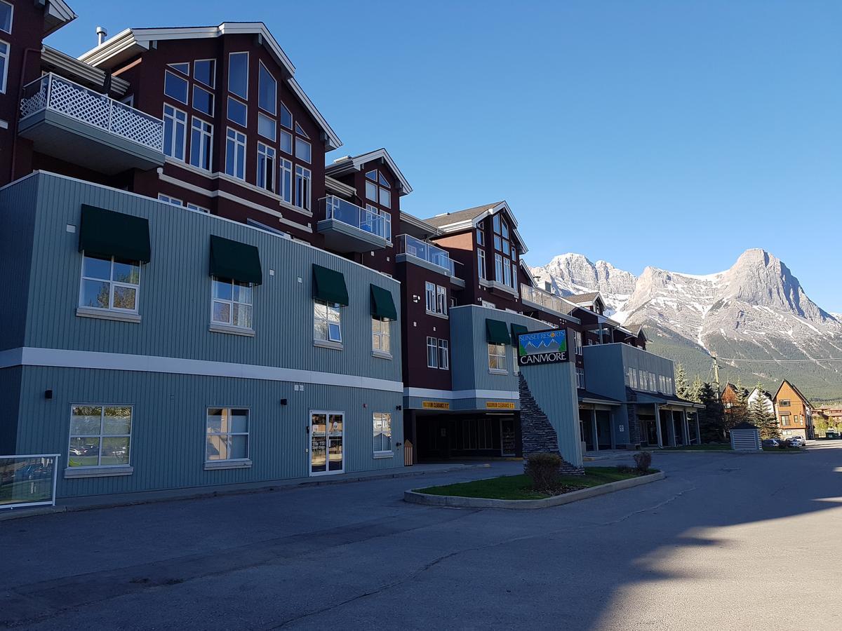 Sunset Resorts Canmore And Spa Zewnętrze zdjęcie